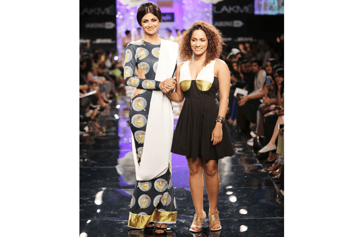 Shilpa Shetty Walks the Ramp for Masaba Gupta at Lakme Fashion Week 2015