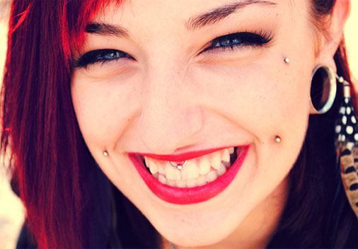 What is Dermal Piercing – Know All About This Crazy Body Art!