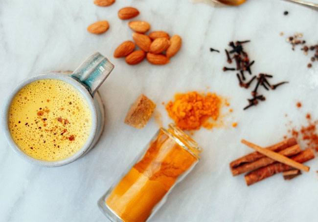 Health benefits of turmeric milk For Alzheimer’s and dementia