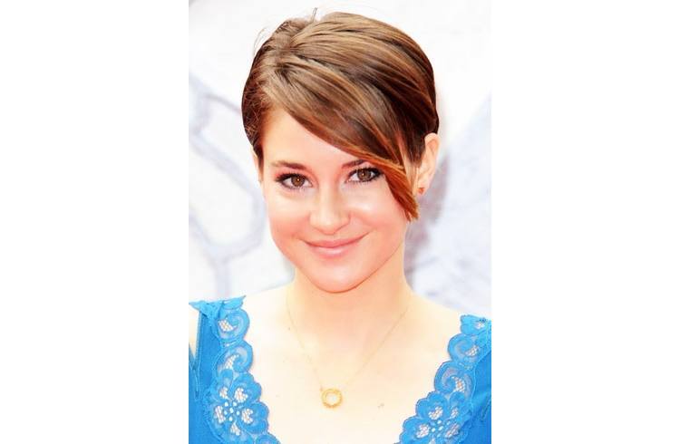 Try Celebrity Hairstyles for Summer