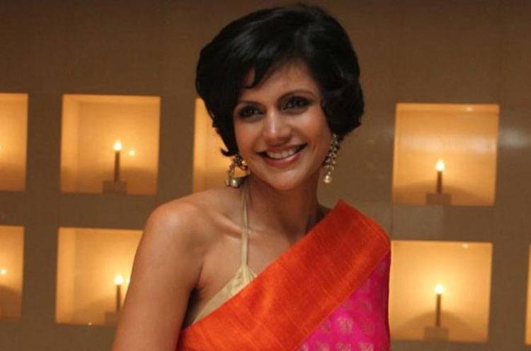 Mandira Bedi is Hottest Indian TV Acter