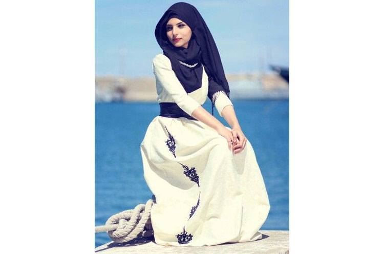 Maxi Dress with Hijab