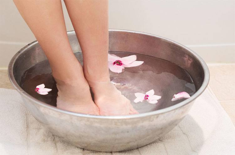 Uses of Raw Potato for Foot Soak