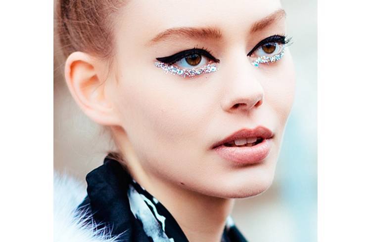 Glitter Eye Makeup Tips