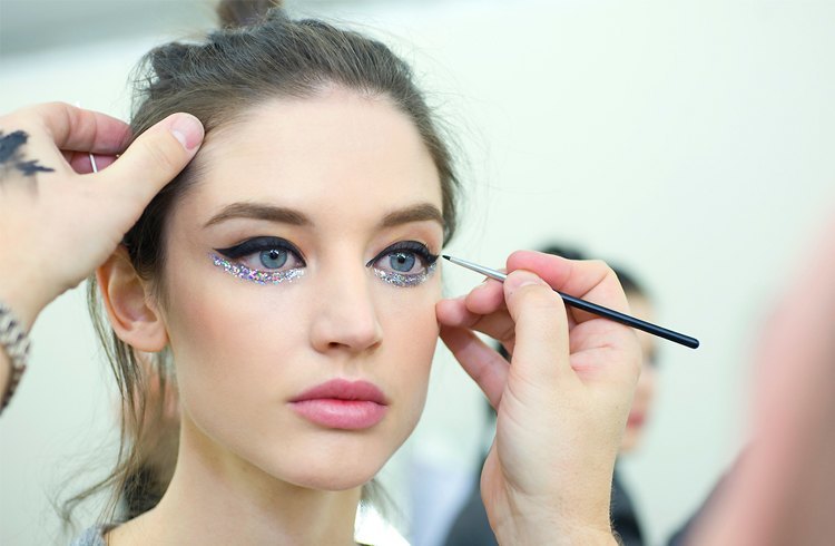 Glitter Eyeshadow Glitter Eyeshadow
