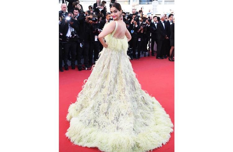 Sonam Day 2 at Cannes 2015