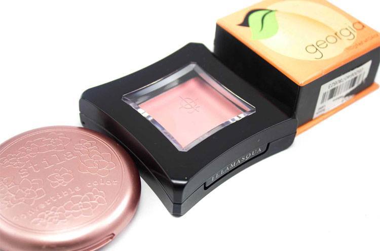 Beauty Kit For the blush effect