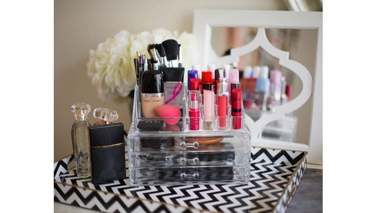 Desk organisers for beauty-products