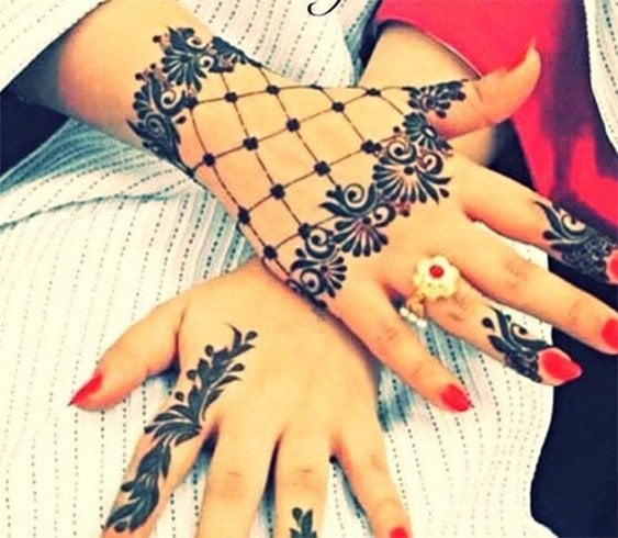 Elegant Mehndi Design