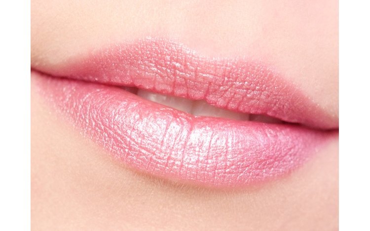 Frost lipsticks