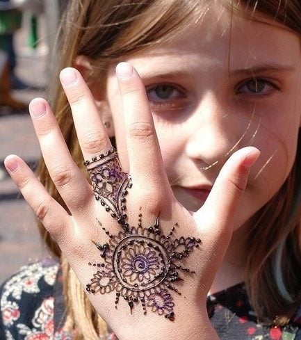 الگوهای طراحی mehndi کودکان