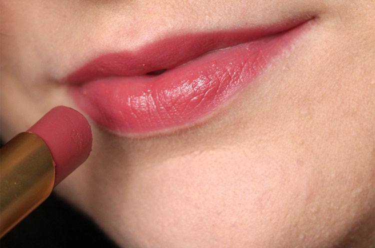 lipstick for monsoon season