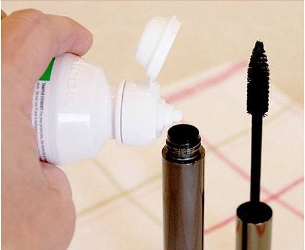 Mascara Contact Solution