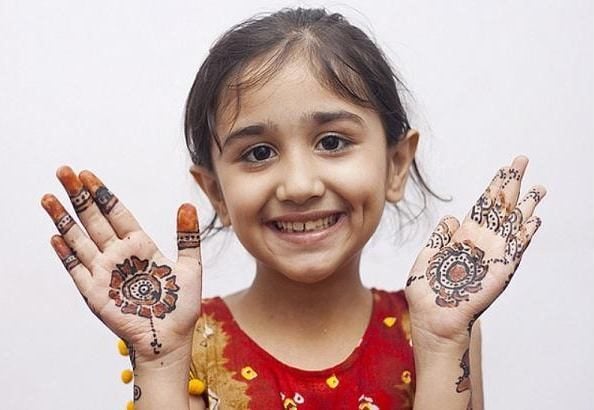 الگوهای طراحی mehndi برای بچه ها