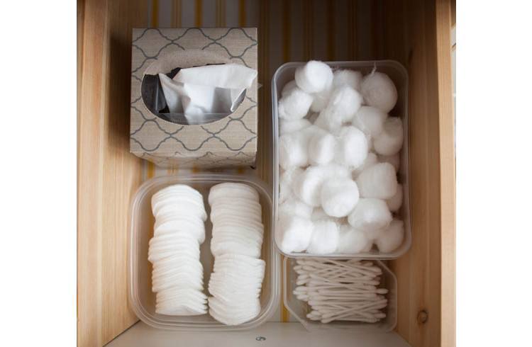 Organise cotton balls