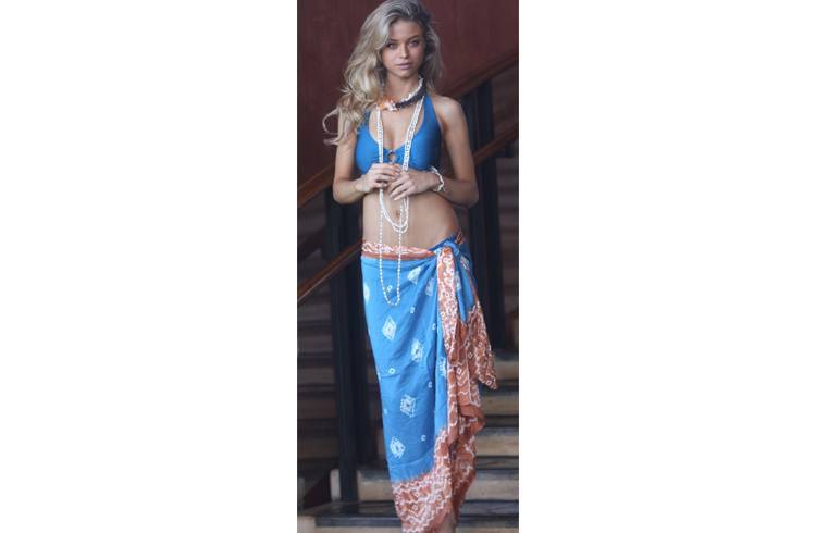 Sarongs with chunky neckpieces