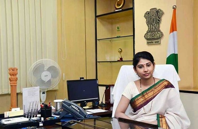 Smita Sabharwal IAS at CM office 