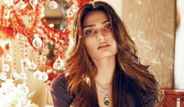 Athiya Shetty Fashion