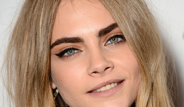 Cara Delevingne look cool