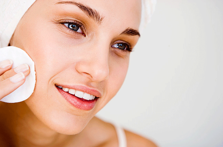 How to Deal With Oily Skin