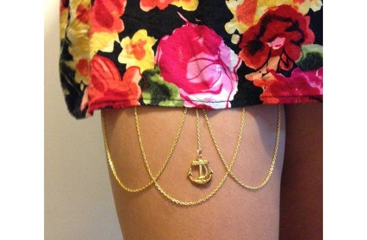 Anchored thigh and arm chain