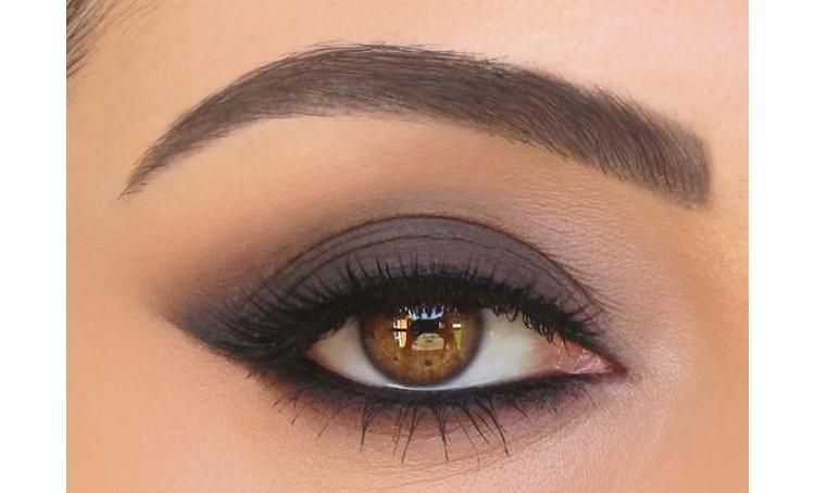 Eye makeup