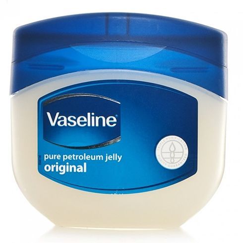 get rid of lice using Petroleum Jelly
