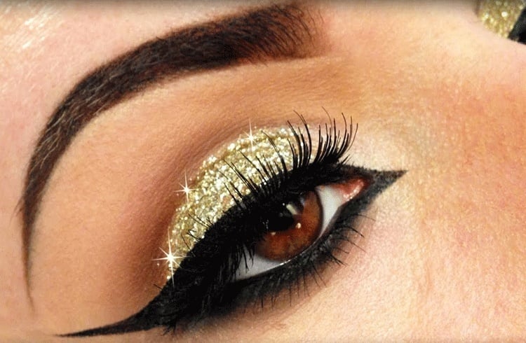 Gold glitter eyeshadow