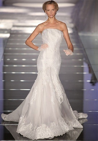 off-shouldered bridal wedding gown