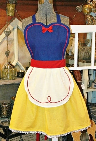 Snow white dress