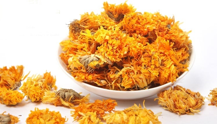 Benefits of marigold flower for skin