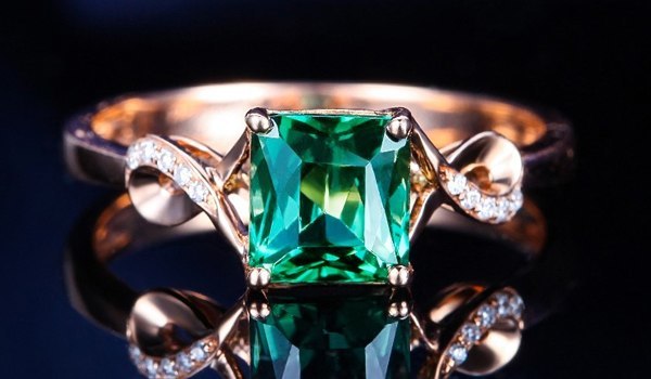 Emerald Engagement Ring Designs