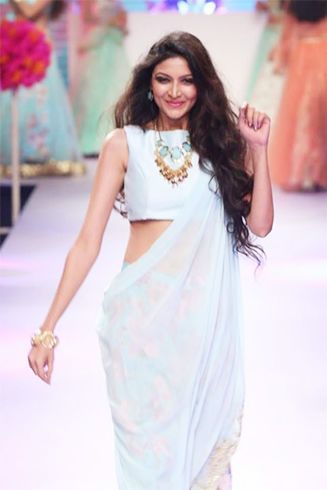 Gitanjali gems at iijw