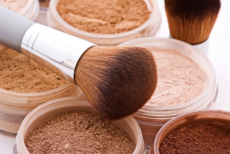 How to apply mineral concealer