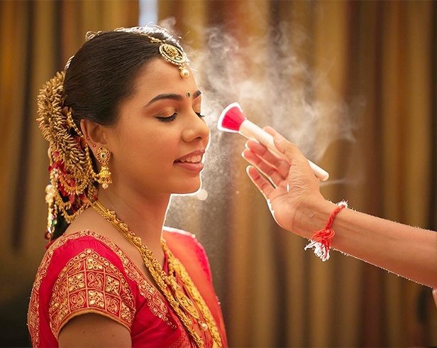 Trending Mehndi Photoshoot Ideas For An InstaWorthy Wedding Post