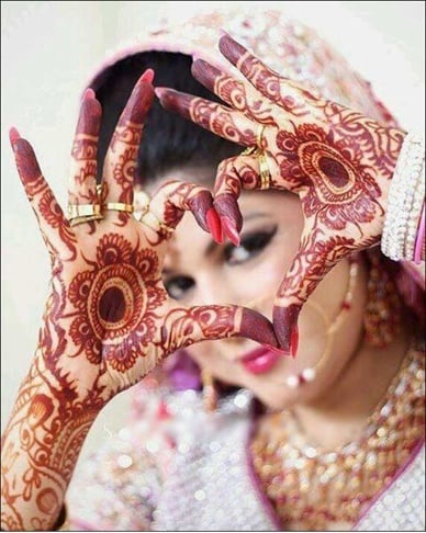 Red Mehndi Designs for Wedding