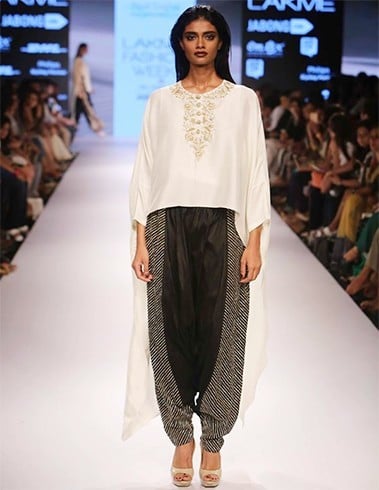 Payal singhal lfw 2015