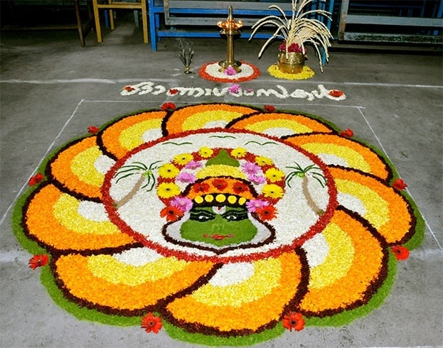 Pookalam onam را طراحی می کند