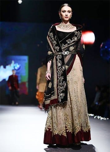 Tarun Tahiliani showcases BIBFW 2015