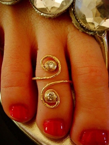 types of toe rings