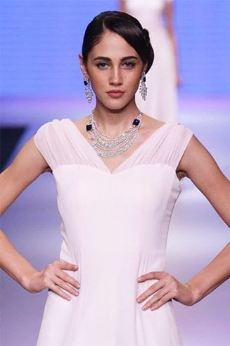 Varuna D Jani necklaces at iijw