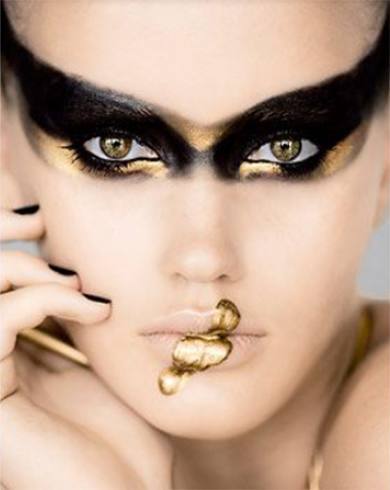 15 Spaß und modische Halloween-Make-up-Ideen  