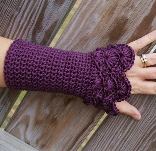 Crochet gloves pattern