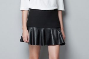 Learn How To Wear A Flared Skirt (Short And Long) To Look Flirty And Cool