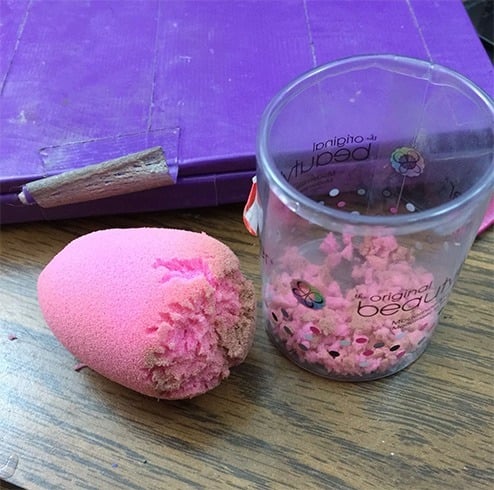 Break beauty blender