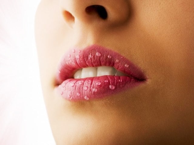 Top 10 wasserdichte Lippenstift Farben müssen Sie so schnell wie möglich besitzen  