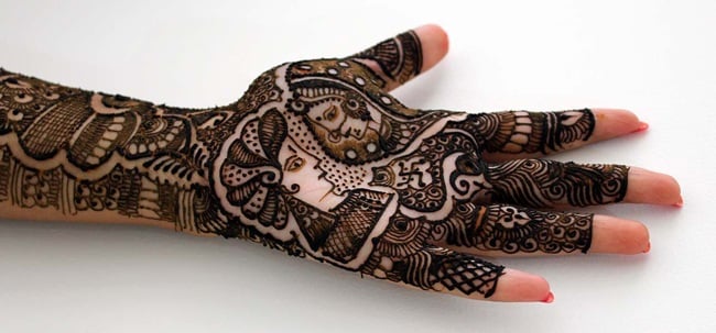 Awesome karva chauth Mehndi Design for Full Hands