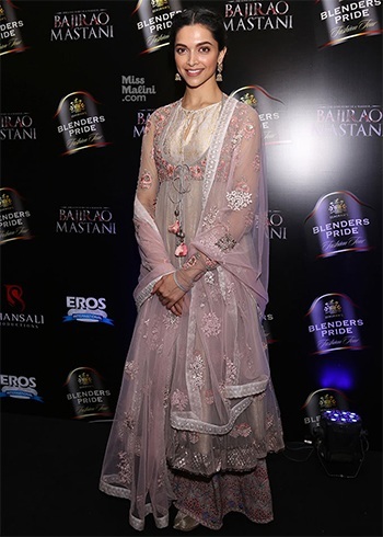 Deepika Padukone in Anju Modi anarkali