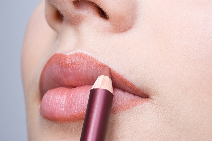 Fuller lips with lip liner