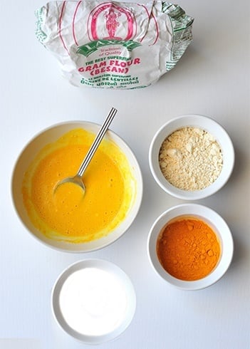 Rramflour milk and turmeric